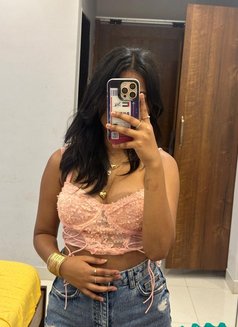 Mahi College Girl - puta in Candolim, Goa Photo 2 of 3