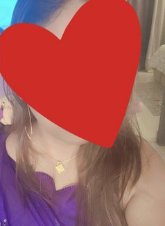 Pihu singh independent girl - escort in Noida Photo 2 of 5