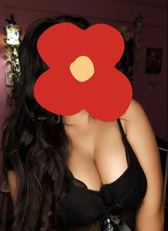 Mahi - escort in Kolkata Photo 6 of 9