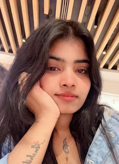 Mahi - escort in New Delhi Photo 1 of 11
