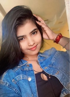 Mahi - escort in New Delhi Photo 9 of 11