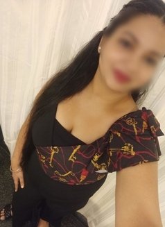 Jenni - escort in New Delhi Photo 1 of 4