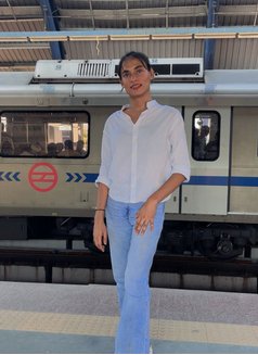 Noor - Transsexual escort in New Delhi Photo 18 of 18