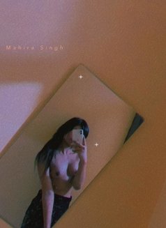 Mahi - Transsexual escort in New Delhi Photo 1 of 7