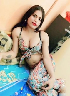 Mahi - Transsexual escort in Noida Photo 8 of 11