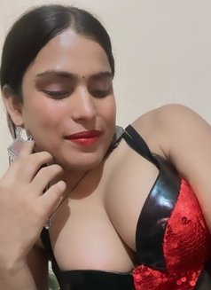 Mahi - Transsexual escort in Noida Photo 5 of 5