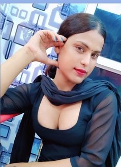 Mahi - Transsexual escort in Noida Photo 5 of 23