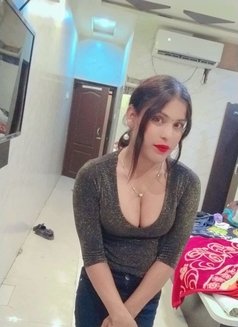 Mahi - Transsexual escort in Noida Photo 7 of 23