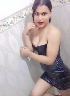 Mahi - Transsexual escort in Noida Photo 12 of 23