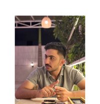 Mahi - Intérprete masculino de adultos in Mumbai