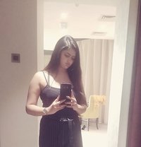 Mahi Indian Milf - puta in Fujairah