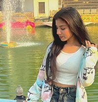 Mahi indipendent work - puta in Jaipur