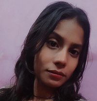 Mahi Kapoor - puta in Faridabad