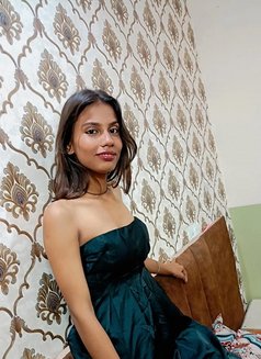 Mahi Kapoor - escort in New Delhi Photo 1 of 1