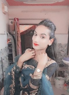 Mahi Khan - Transsexual escort in New Delhi Photo 3 of 4