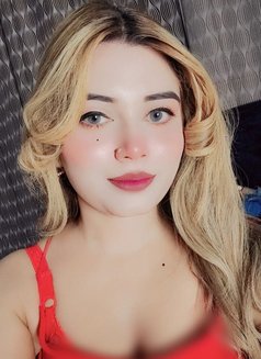 Mahi - escort in Dubai Photo 2 of 5
