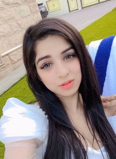 Mahi - escort in Lahore Photo 3 of 7