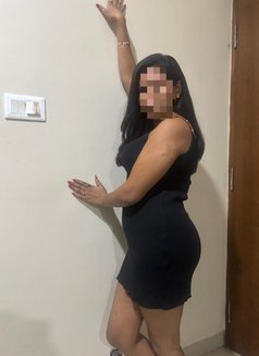 Mahi Roy - puta in New Delhi Photo 9 of 9