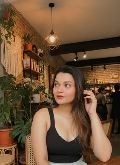 Mahi - escort in Pune Photo 8 of 13