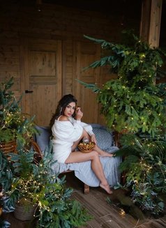 Mahi - escort in Pune Photo 9 of 13