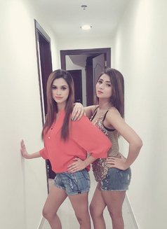 Mahi & Saba Lesbian Girls - puta in Dubai Photo 5 of 5