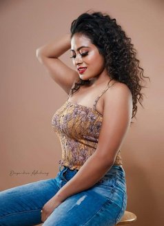 Mahi Tollywood Actress INDIPENDENT - puta in Kolkata Photo 6 of 6