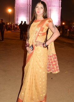 Mahi143 - Transsexual escort in New Delhi Photo 4 of 4