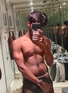 Mahilesh - Male escort in Coimbatore Photo 1 of 1