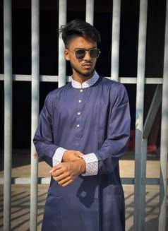 Mahim - Acompañantes masculino in Dhaka Photo 5 of 11