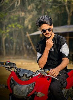 Mahim - Acompañantes masculino in Dhaka Photo 7 of 11