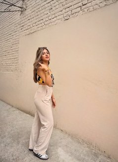 Mahima - escort in Jaipur Photo 2 of 6