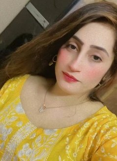 Mahima Singhaniya Star - escort in Dubai Photo 1 of 2