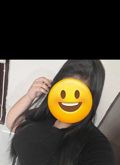 Mahira - escort in New Delhi Photo 1 of 4