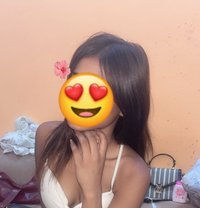 Mahira, Delhi(dwarka) Single N Hot Girl - puta in New Delhi Photo 1 of 6