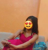 Mahira, Delhi Hot and Single Girl Here - escort in New Delhi