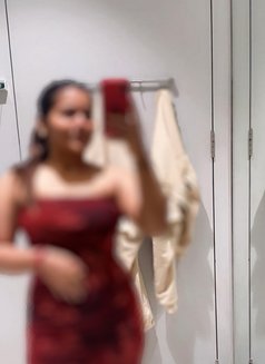 Mahira Cam service - escort in Kochi Photo 2 of 2