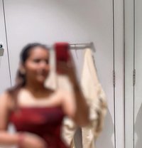 Mahira Cam service - escort in Kochi Photo 2 of 2