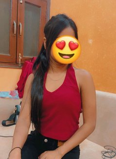 Mahira, West Delhi Young College Girl - escort in New Delhi Photo 1 of 4