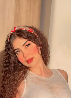 Mahla - escort in Muscat Photo 2 of 9