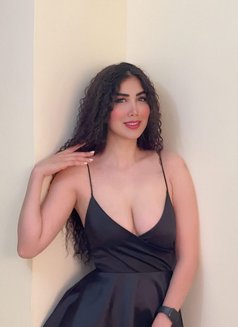 Mahla - escort in Muscat Photo 4 of 9