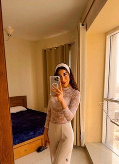Mahla - escort in Muscat Photo 2 of 7