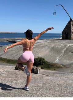 Mahsa anal - escort in Muscat Photo 3 of 7