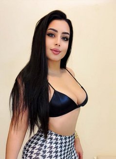 Naya - escort in Abu Dhabi Photo 4 of 6