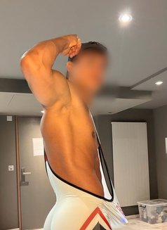 Maicon - Acompañantes masculino in London Photo 3 of 3