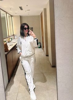 Maika - escort in Doha Photo 2 of 5