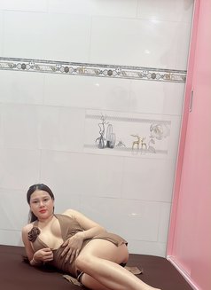 Maika Sexy Baby - puta in Singapore Photo 3 of 7