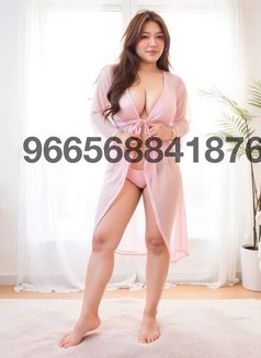 Mailisa - escort in Doha Photo 6 of 7