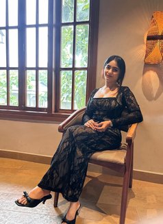 Escort - puta in Visakhapatnam Photo 1 of 2