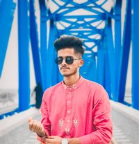 Mainul Islam Naim - Intérprete masculino de adultos in Dhaka