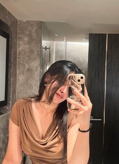 Maheen in Sharjah - escort in Sharjah Photo 7 of 7